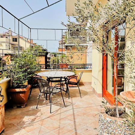 Casa Gli Ulivi Apartment โรม ภายนอก รูปภาพ