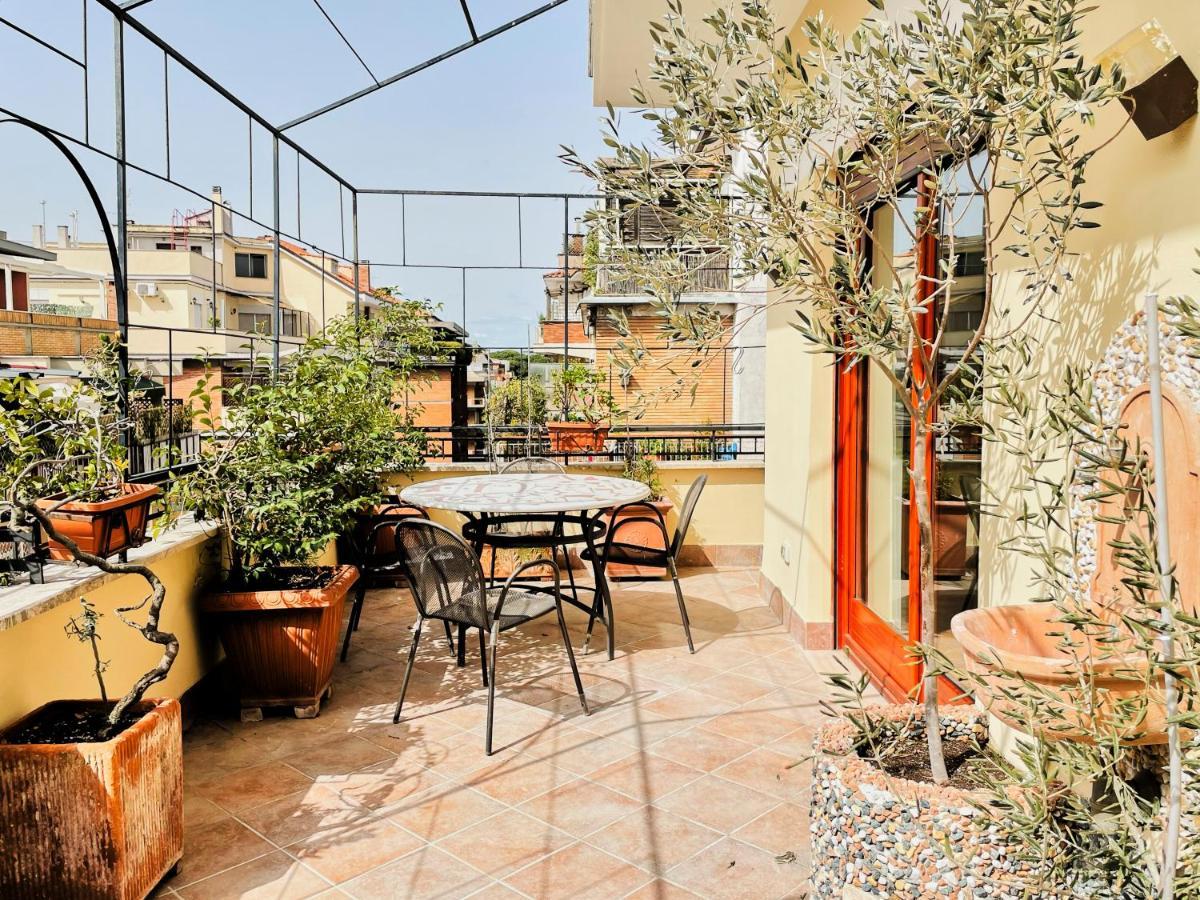 Casa Gli Ulivi Apartment โรม ภายนอก รูปภาพ
